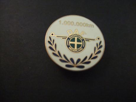 DAF Eindhoven 1000.000 km goudkleurige letters ( blauwe krans)